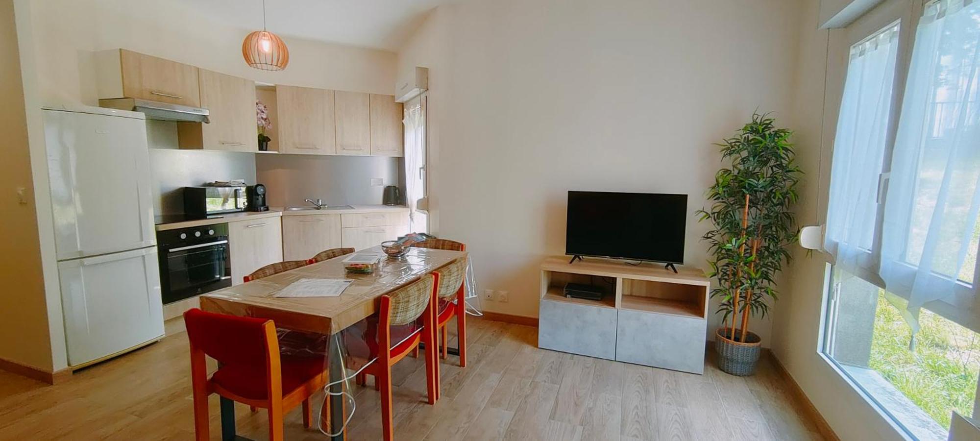 Air M&n's # Paris - Aeroport Cdg - Parc Asterix # Apartment
